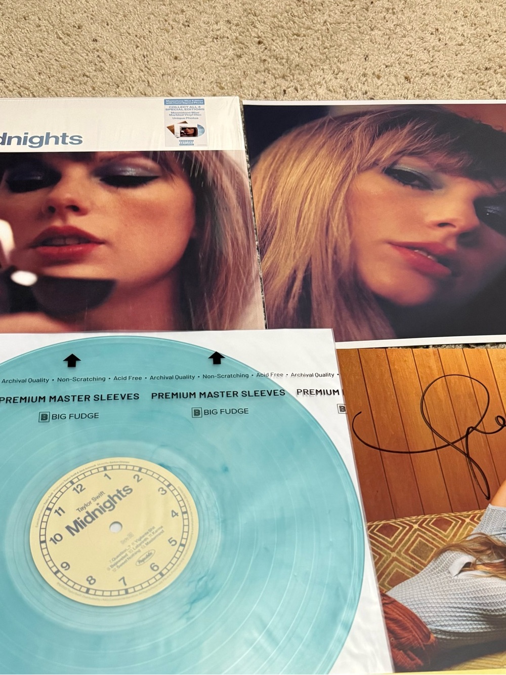 Taylor Swift Moonstone Blue marbled signed limited edition "Midnights" Vinyl - Picture 3 of 12